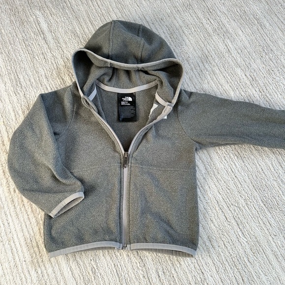 North Face Fleece 18-24 months - Picture 2 of 3